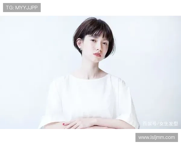 足球明星流行发型女生解析时尚潮流与个性魅力的完美结合 足球明星流行发型女生解析时尚潮流与个性魅力的完美结合