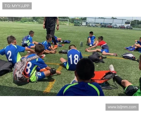 杭州足球队在全国速度排行榜中荣登第六名展现出强劲实力与潜力